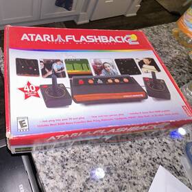Atari 73047 Flashback 2 Built-in Games Console Black/woodgrain Joysticks Rca