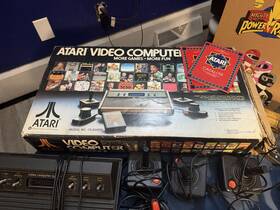 Atari Cx-2600r Video Computer System 2600 Console With Controllers Games