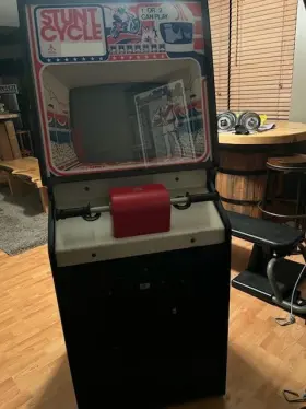 Scy-1779 Atari Evel Knievel Stand Up Video Game Console