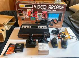 Atari / Sears 699743 Tele-games Video Arcade 2600 With Target Fun And Box Inserts 1977