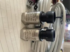 Spkt00b1s0 Carel Two Transducers And Cables