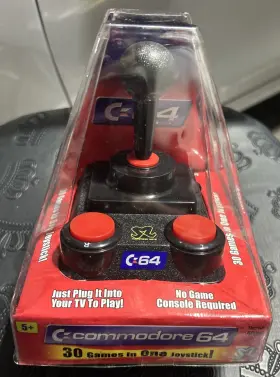 E22494 Commodore 64 30 Games In One Joystick 2004 New Box