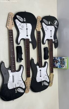 Harmonix Ngwts2 Lot Of 4 Untested Rockband Fender Stratocaster Guitars 2 Read Desc