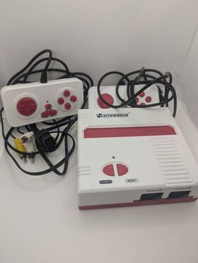 Hyperkin M04041-rd Retron 1 Launch Edition White And Red Console Plus 8 Nes Games