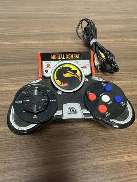 Jakks Pacific Oic446 Mortal Kombat Tv Games Plug And Play Wired Handheld Gaming System 2e