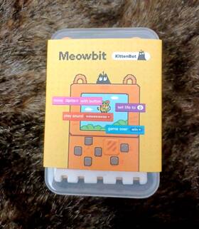 Kittenbot Kb0067 Orange Meowbit Card Sized Retro Game Computer Codable Console