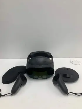 201-220290 Meta Quest Pro 256gb Vr System