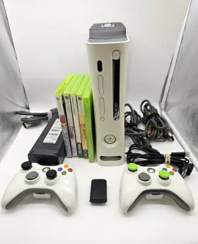 004nyca0271 Microsoft Xbox 360 - 250gb Hdd Bundle With 10 Games See Video/view All Photos