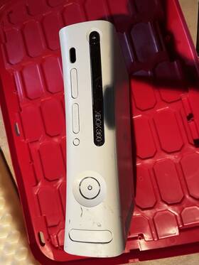 Microsoft 105168773205 Xbox 360 White Console Removable Hard Drive Hdmi Component Rca Usb