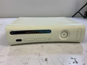 Microsoft 111031761606 Xbox 360 Video Game Console White B7b