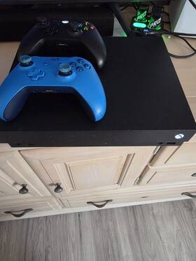 Microsoft 132722473916 Xbox One S Console Bundle Controller And 10 Games Read