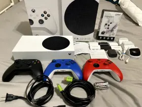 14914462062914212917 Microsoft Xbox Series S 512gb Ssd With 3 Controllers Charging Dock Recharge Batteries