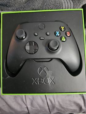 Microsoft 1708 Wireless Controller For Xbox One And Pc Black Model Only Took Out Of Box