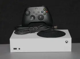Microsoft 196388113781 Xbox Series S - Digital Console
