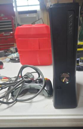Microsoft 2007-1711-053 Xbox 360 Black Read