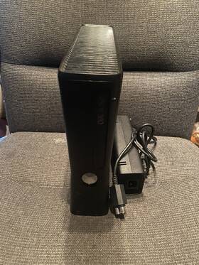 Microsoft 52v-00092 Xbox 360 Read Discreption