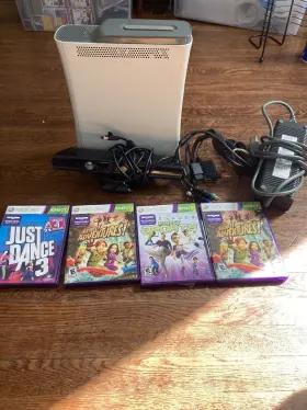 Microsoft 647213783964 Xbox 360 20gb Console - White Kinect And 4 Games Tested