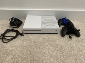 6qz-00026 Microsoft Xbox One 500gb Special Edition White Console - With Controllers And Cables Tested