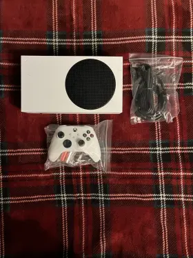 Microsoft 889842651355 Xbox Series S Console White 512gb With Box And Accessories