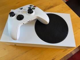 Microsoft Ep2-10050 Xbox Series S 512gb All-digital Gaming Console Robot White