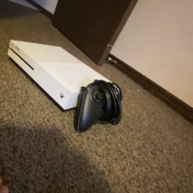 Microsoft Fe1058550 Perfect Xbox One S Bundle Powera Rgb Controller - Local Pickup Only