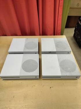Microsoft Sel794 Lot Of 4 White Xbox One S 500gb 1tb Consoles 1029