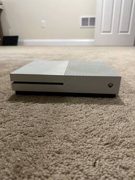Microsoft Zq900288 Xbox One S White 500 Gb Minecraft Complete Adventure Bundle