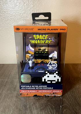 My Arcade Dgunl-7004 Micro Player Pro 6.7 Inch Space Invaders Portable Retro