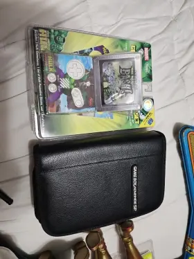 60700 Naki New Nintendo Gameboy Advance Sp Accessory Incredible Hulk Gameface And Glove