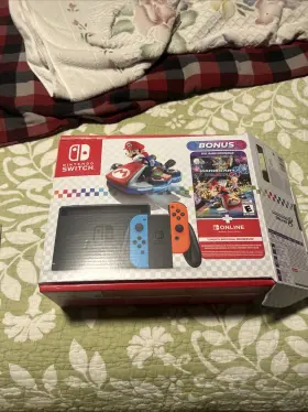 Nintendo 037873966713 Switch Mario Kart 8 Deluxe Bundle - Multi