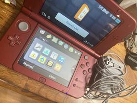 Nintendo 041114164752 3ds Xl Red Console Red-001 Ntsc - Used With Charger
