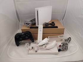 Nintendo 045496880903 Wii Game Console Rvl-101 With Remote / 2 Nunchuk Controller - Tested