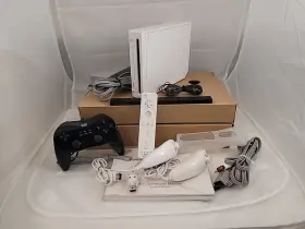 Rvl-101 Nintendo 045496880903 Wii Game Console With Remote / 2 Nunchuk Controller - Tested
