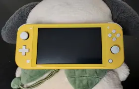 Nintendo 045496882709 Used Switch Lite 32gb Handheld Console - Yellow
