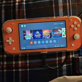 Nintendo 073796882662 Switch Lite - Coral