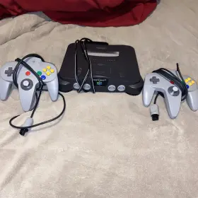 1020987-350 Nintendo 64 N64 Console System 2 Controllers Black Great Condition 1020987-350 Nintendo 64 N64 Console System 2 Controllers Black Great Condition