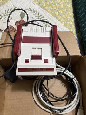 Nintendo 10758 Classic Mini Home Console - White