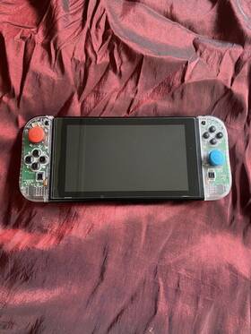 Nintendo 11396090 Switch Console Bundle. Read Description Works Perfectly Fine