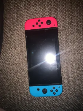 118022 Nintendo Switch