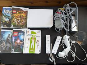 Nintendo 2100699 Wii Console/games Lot Rvl Model 2 Controllers/nunchucks Lego More
