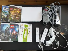 2100699 Nintendo Wii Console/games Lot Rvl Model 2 Controllers/nunchucks Lego More 2100699 Nintendo Wii Console/games Lot Rvl Model 2 Controllers/nunchucks Lego More