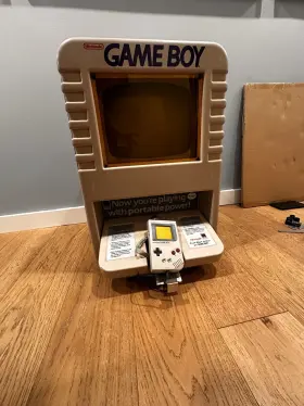 23336 Nintendo Gameboy Kiosk - Demo Vision