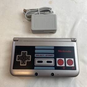 Nintendo 326673938779 3ds Xl Retro Silver Edition Nes Controller With Charger Us Model