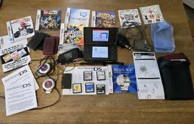 47973843 Nintendo Ds Lite Crimson Handheld System - Plus Games Good Condition