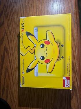 Nintendo 521329129686 3ds Ll - Pikachu Yellow Pokemon Center Exclusive No Charger