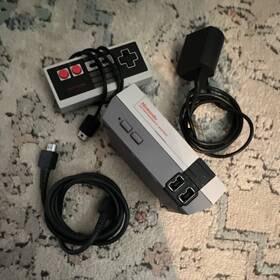 Nintendo Clv-601 Nes Classic Edition Wi-fi Hdmi Console With Controller And Cables
