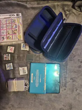 Cw111397792 Nintendo 3ds With Games Case And Charging Dock