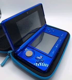 Nintendo Cw422069593 3ds Blue Handheld Gaming System With Charger And 2 Gig Sd Card