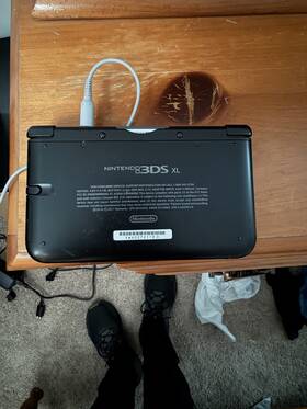 Nintendo G5wc312 3ds Xl Black Handheld Console Wi-fi Capability