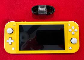 Nintendo Hdh001 Switch Lite 32gb Console System Yellow Bundle With 3p Charger